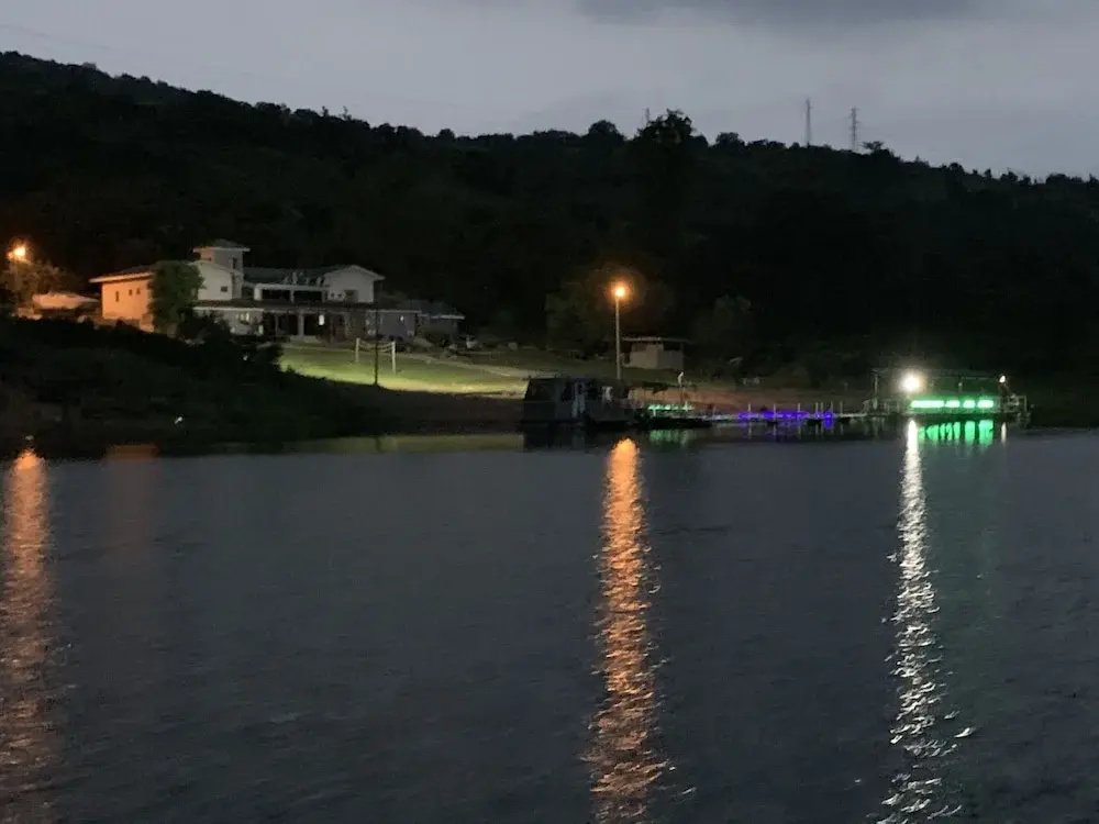 🌊 AKOSOMBO LAKESIDE ESCAPE