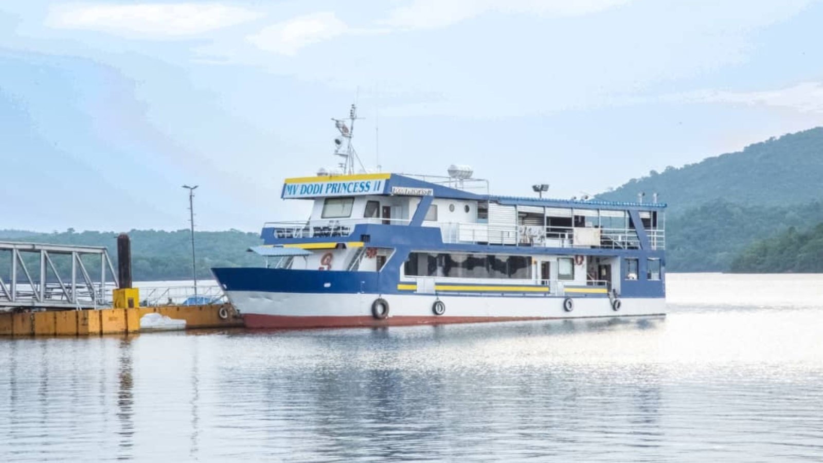 DODI WORLD AKOSOMBO BOAT CRUISE EXPERIENCE photo 5
